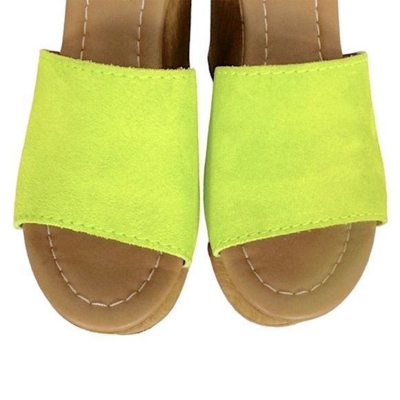 Steve Madden Sandra neon  Green Wedge platforms Size 7 Slip-On Comfort - Picture 3 of 11